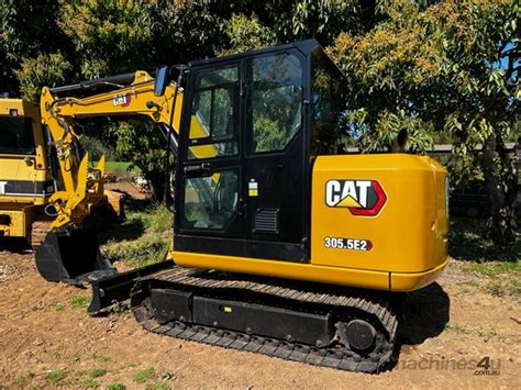 305 mini excavator specs|new cat 305 excavator price.